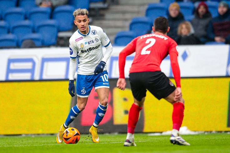 广东队以 广东队以